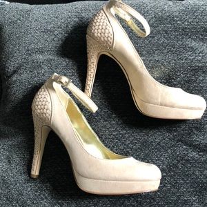 Style&co tan suede heel